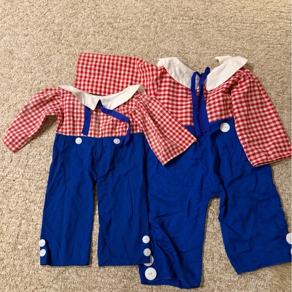 Vintage 1971 Raggedy Andy Knickerbocker Red and Blue Gingham Checkered Outfits - Picture 1 of 3